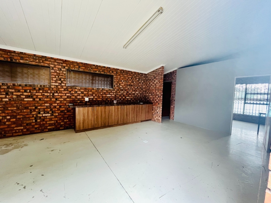 To Let commercial Property for Rent in Dan Pienaar Free State